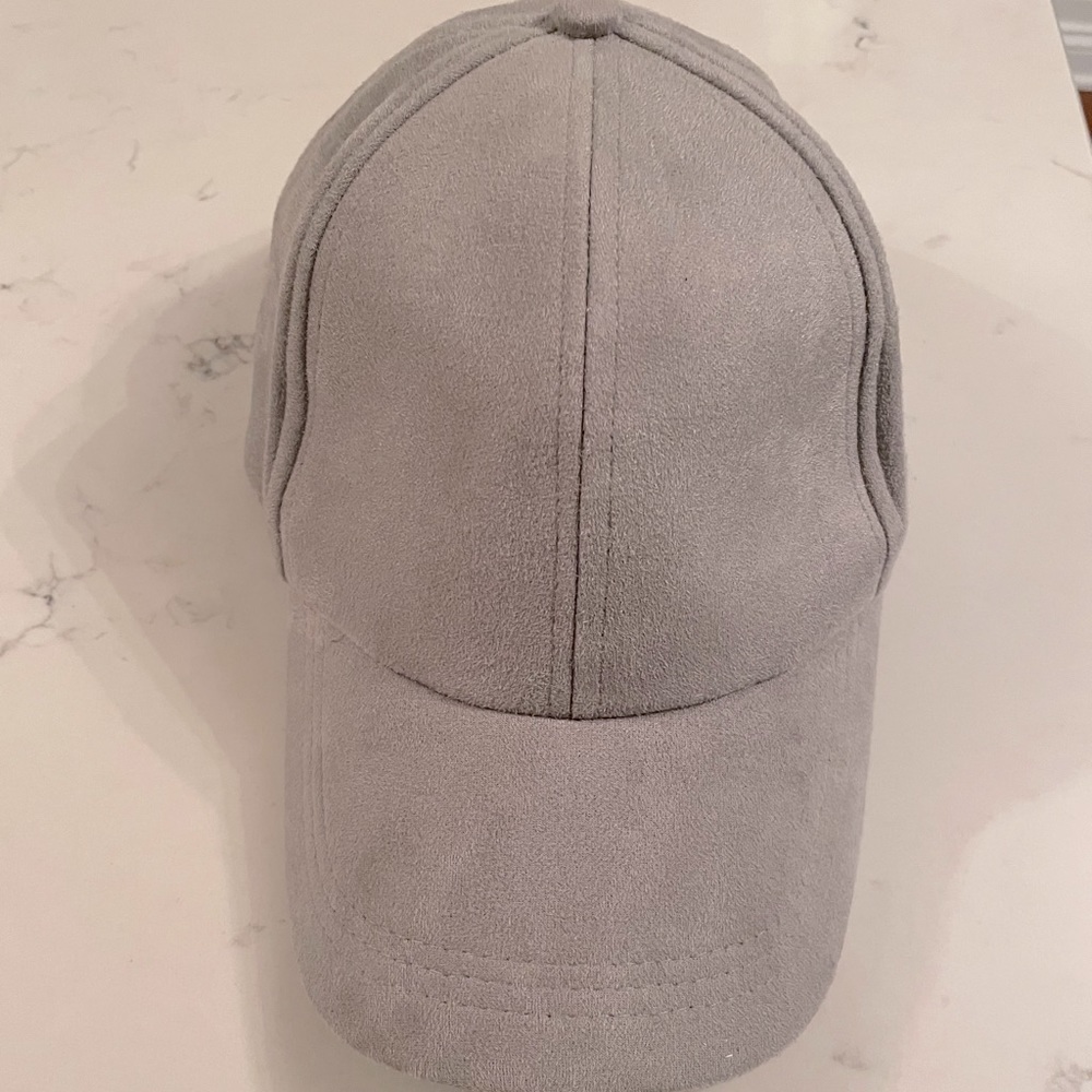 Free People gray suede hat
